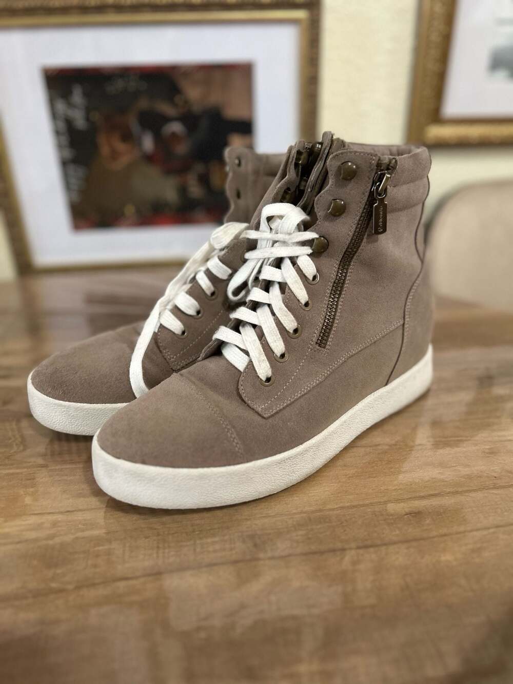 Blondo Holly Waterproof Suede High Top Wedge Sneaker Mushroom Size 10M